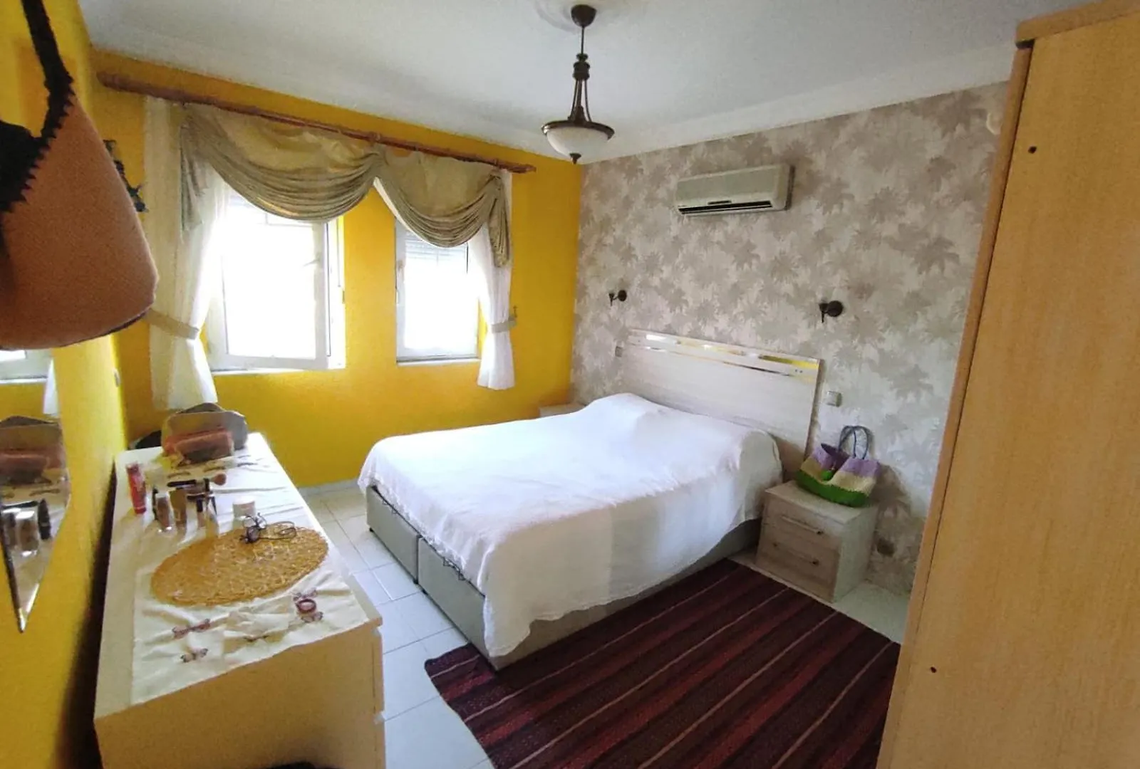 Havuzlu Beyaz Villa Fethiye