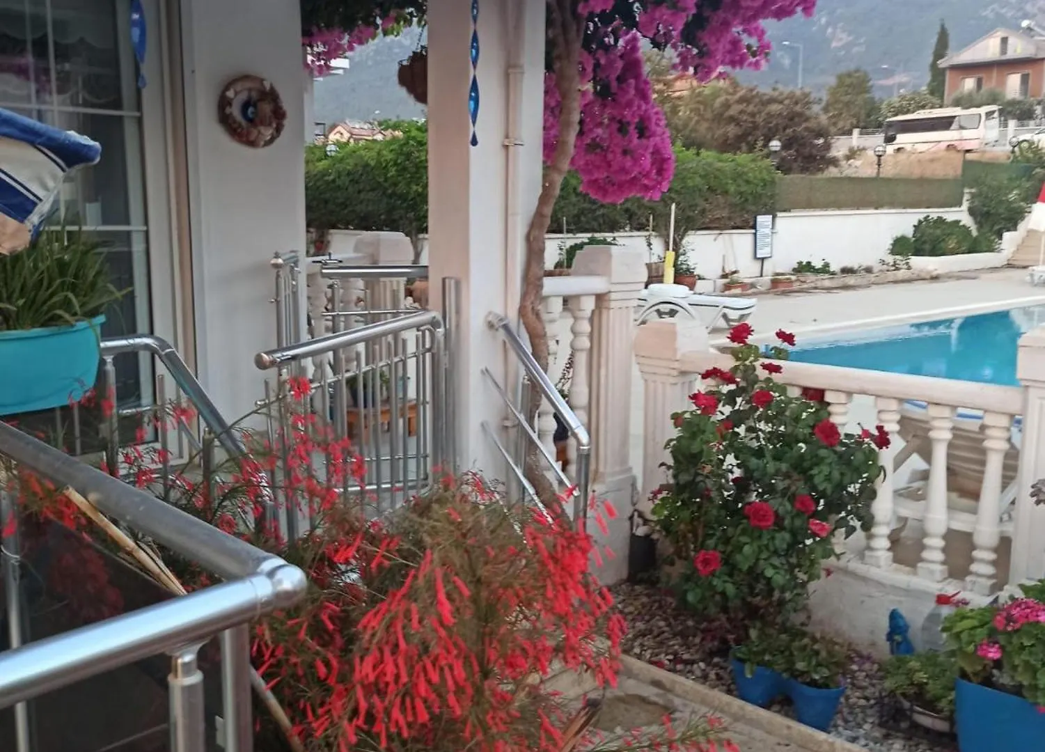 Havuzlu Beyaz Villa Fethiye